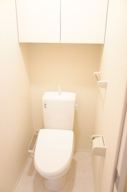 トイレ　※別部屋の参考写真です。現状優先となります。