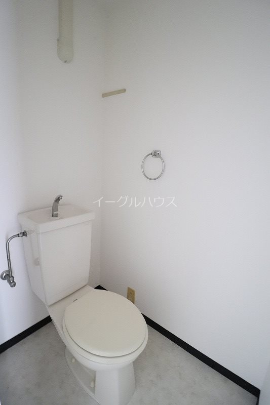 トイレ　別部屋の写真使用