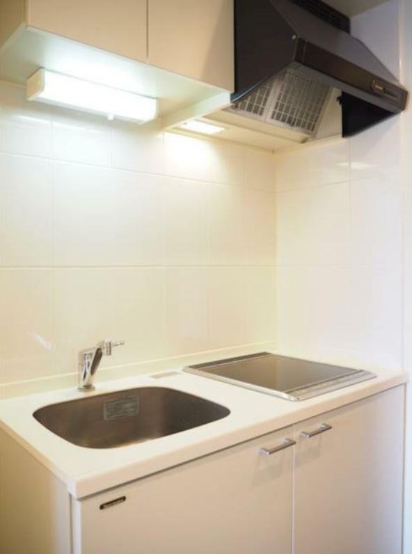 キッチン　※同建物内の別部屋参考写真です