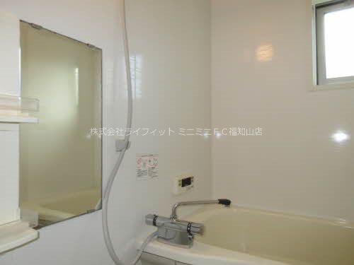 バス・シャワールーム　※同物件別部屋の写真です。