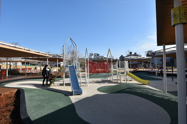 公園　籠田公園（公園）まで271m