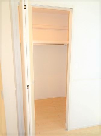 収納　★ハンガーラック付き収納★