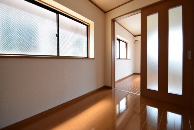 その他　窓が多く風通しが良いお部屋です。