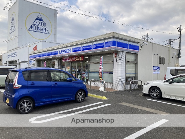 コンビニ　ローソン羽島小熊町店（コンビニ）まで687m