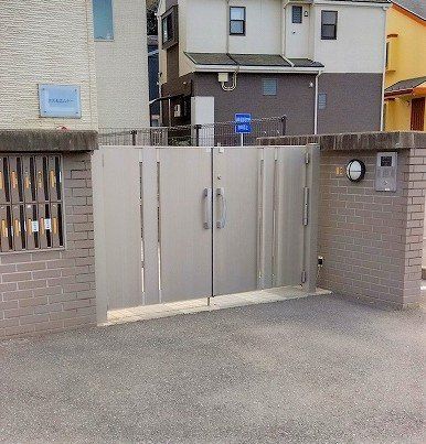 エントランス　オートロックゲート