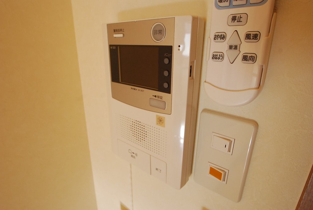 セキュリティ　カメラ付インターホン