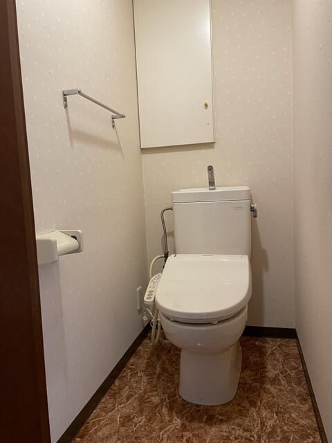トイレ　清潔感のあるトイレです