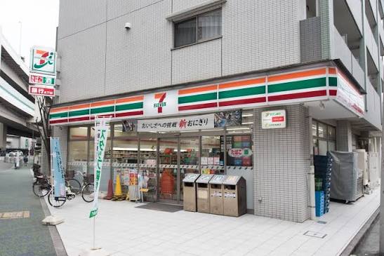コンビニ　セブンイレブン板橋氷川町店（コンビニ）まで38m