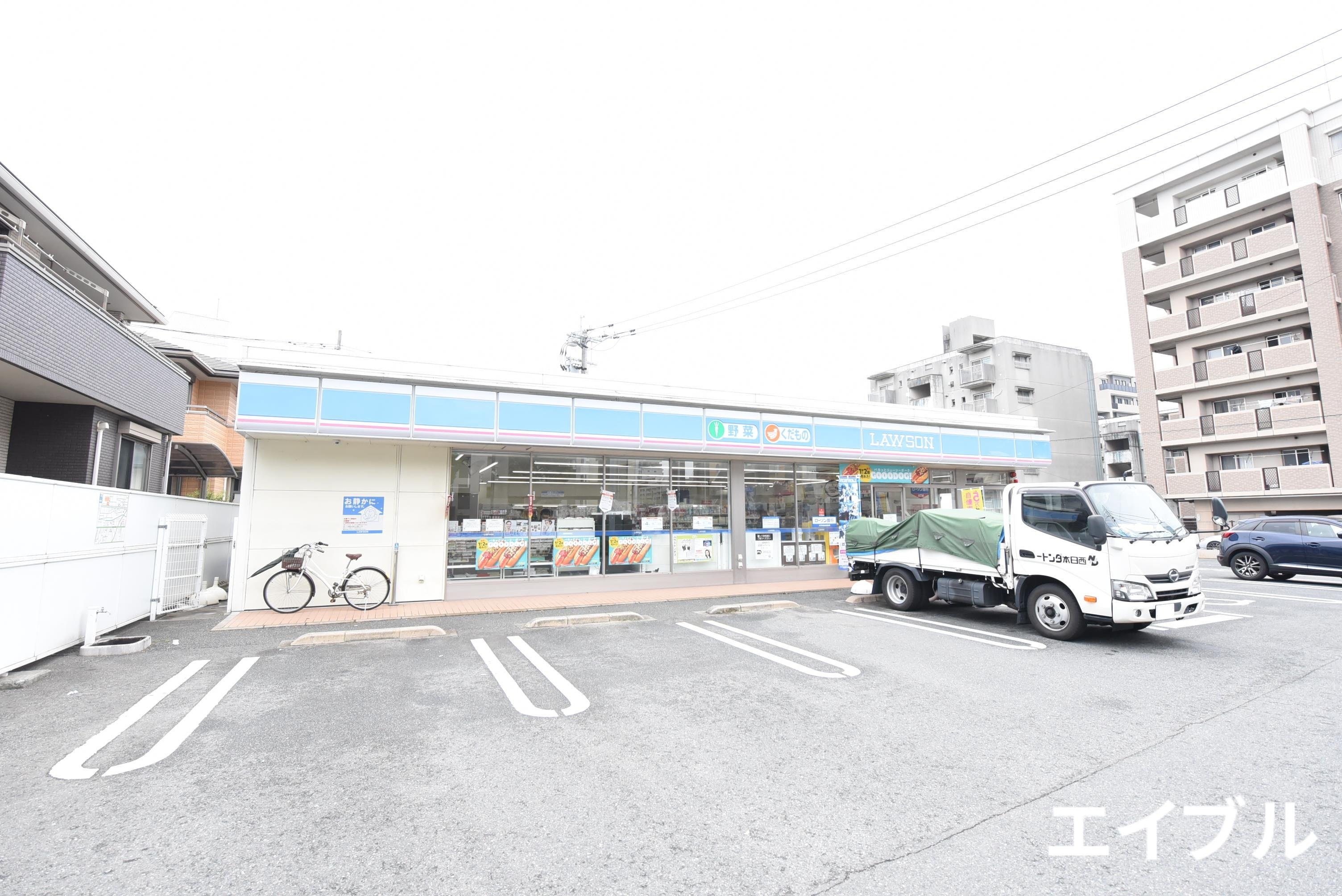 コンビニ　ローソン高木3丁目店（コンビニ）まで615m