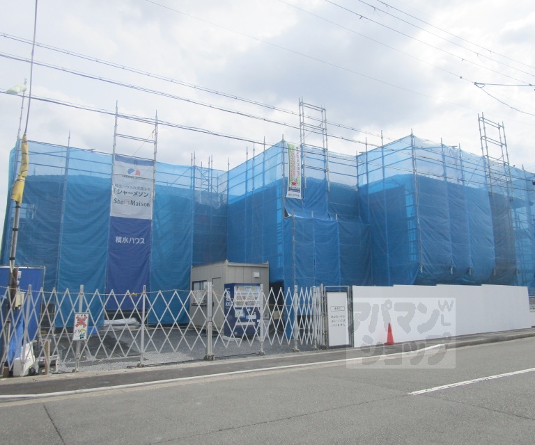 建物外観　建築中の写真です。