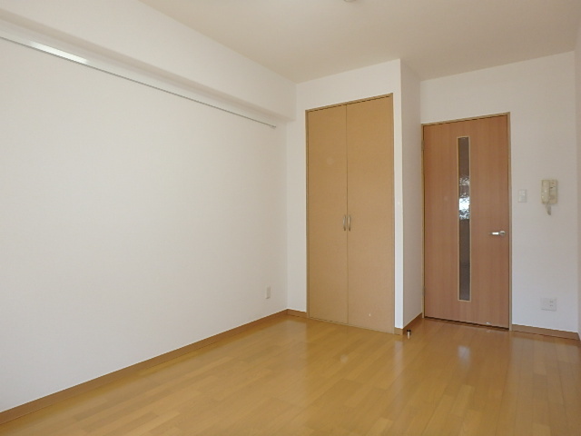 居室・リビング　綺麗な洋室のお部屋です。
