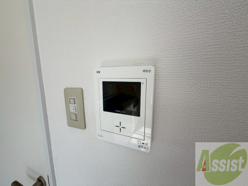 セキュリティ　ＴＶモニター付インターホンです。来客者の顔が見えるので安心！