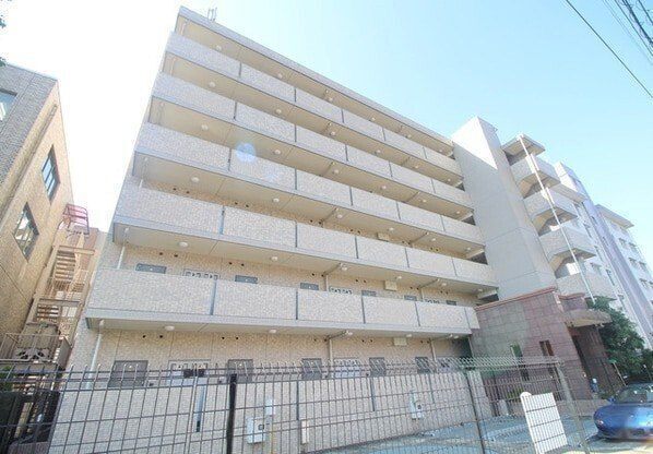 建物外観　外観タイル張りです