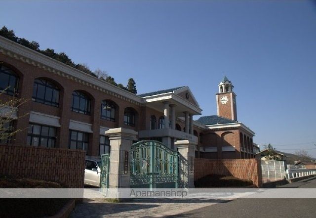小学校　八重東小学校（小学校）まで1400m