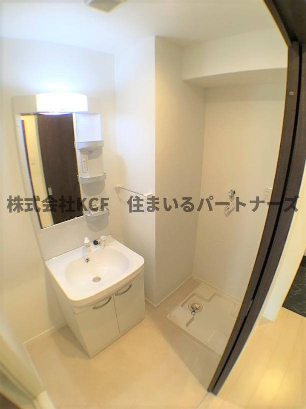 洗面設備　コンパクトで使いやすい洗面所