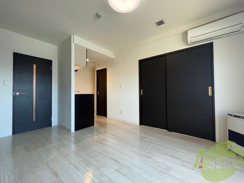 居室・リビング　広くてキレイなお部屋が広がっていて、充実した生活が送れそう。