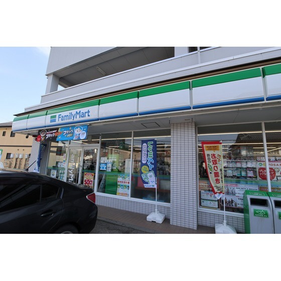 コンビニ　ファミリーマート松本島高松店（コンビニ）まで539m