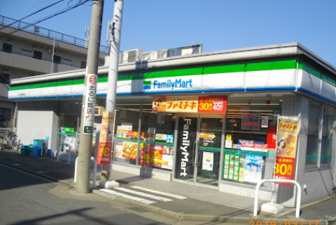 コンビニ　ファミリーマート 向ヶ丘遊園北口店（コンビニ）まで288m