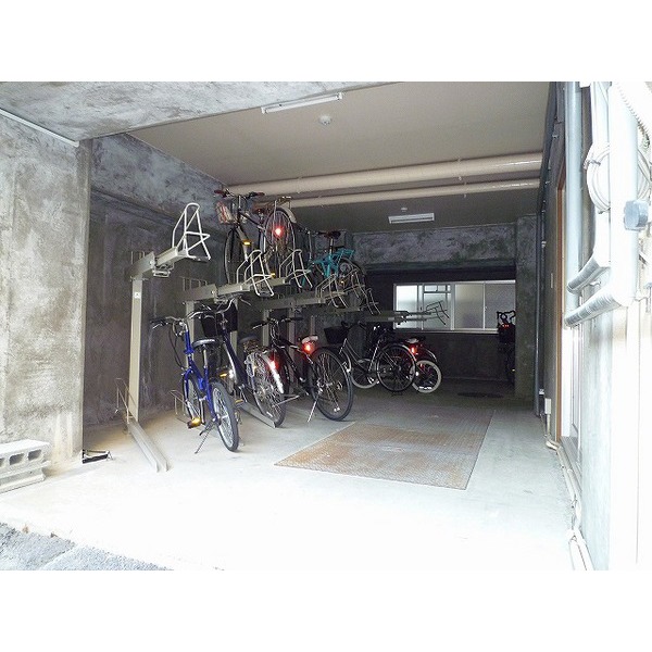 駐車場　駐輪場