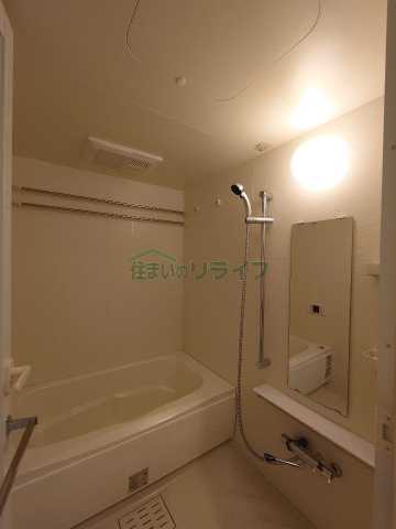 バス・シャワールーム　別部屋同タイプ部屋の参考写真となります。