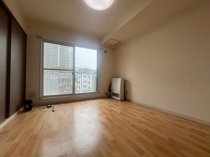 その他部屋・スペース　明るいお部屋は気持ちよく過ごせそうですね。