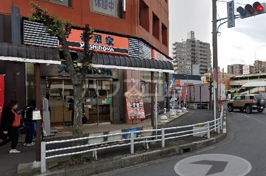飲食店　吉野家 上尾駅前店（飲食店）まで835m