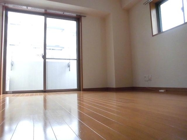その他部屋・スペース　洋室６帖