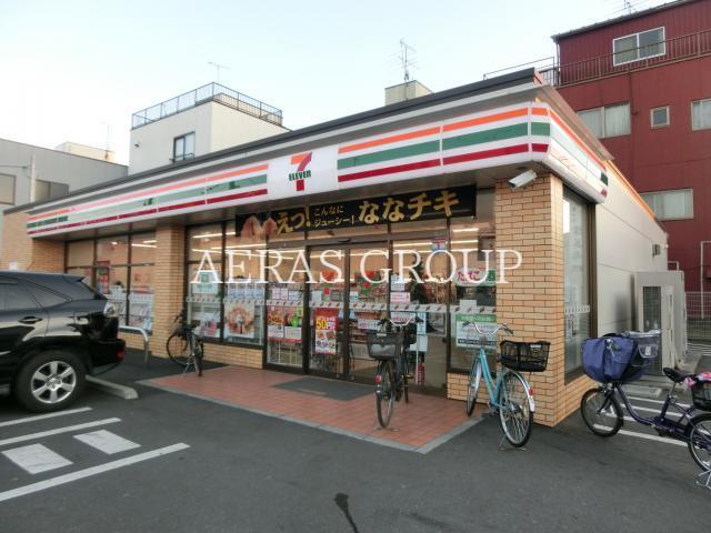 コンビニ　セブンイレブン足立西新井6丁目店（コンビニ）まで284m