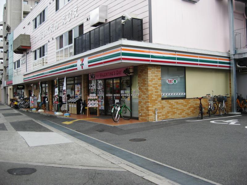 コンビニ　セブンイレブン　海老江店（コンビニ）まで300m