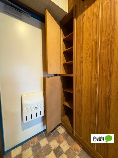 玄関　※別のお部屋のものです。