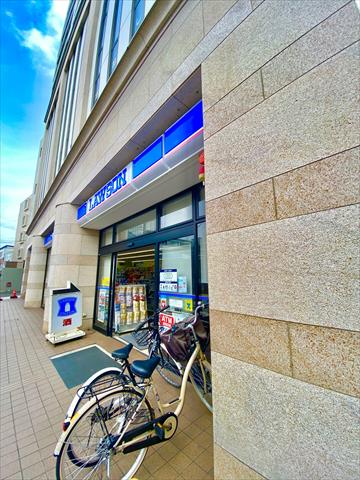 コンビニ　ローソン大和西鶴間二丁目店（コンビニ）まで306m