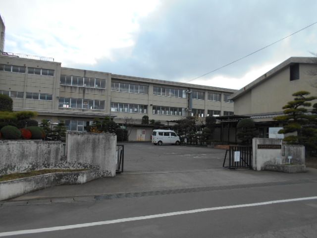 小学校　伊勢崎市立あずま南小学校（小学校）まで1641m
