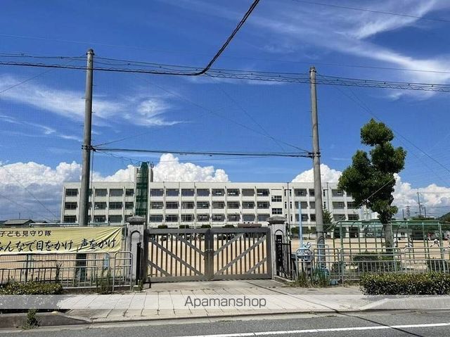 小学校　高浜小学校（小学校）まで1137m