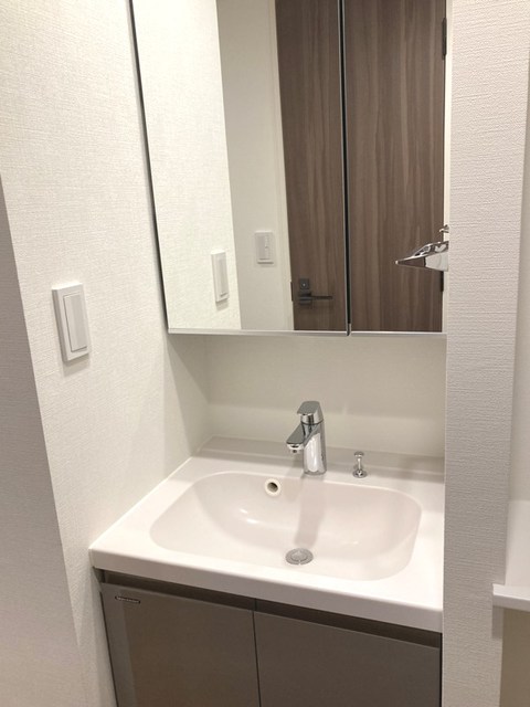 洗面設備　※写真は同タイプ住戸です。
