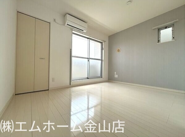 その他部屋・スペース　洋室8帖　クローゼット付（収納充実してます）