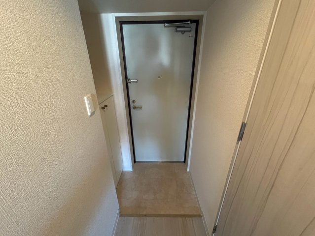 玄関　プラウランド名駅