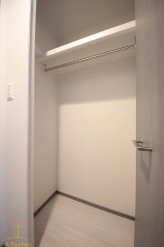 収納　シャローズワン立売堀