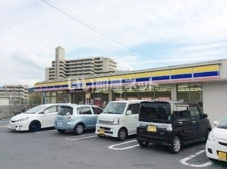 コンビニ　ミニストップ 富田林須賀店（コンビニ）まで1587m