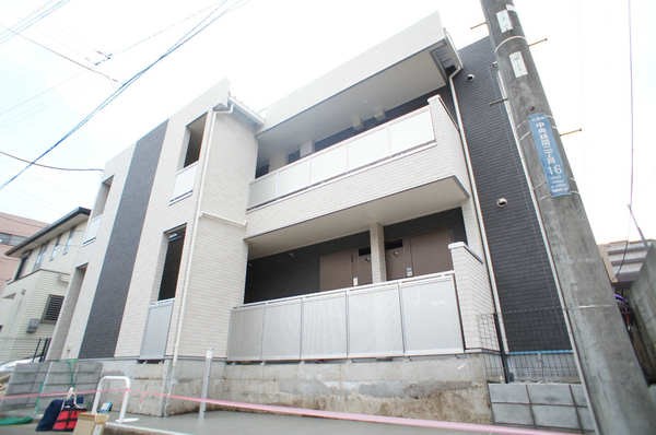 建物外観　シンプルモダンな素敵な外観の建物です。