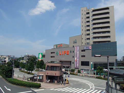 スーパー　（株）ライフコーポレーション／府中中河原支店（スーパー）まで1017m