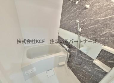 バス・シャワールーム　落ち着いた空間のお風呂です