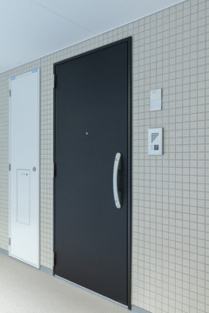 玄関　※写真は同タイプ住戸です。