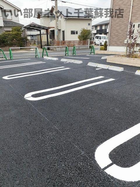 駐車場　駐車場完備です