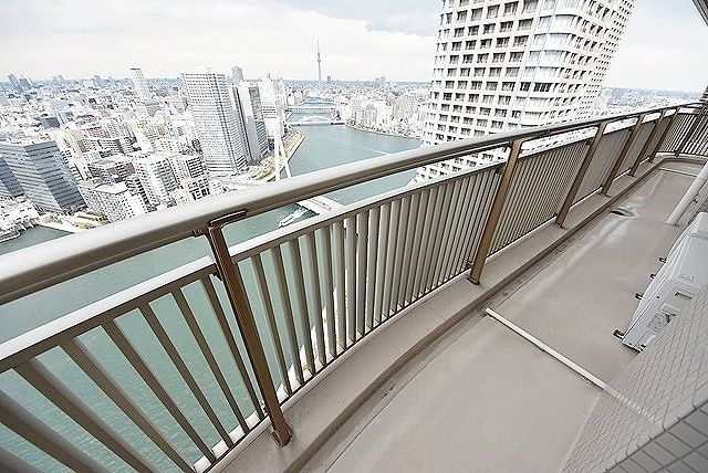 バルコニー　リバーポイントタワー