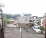 眺望　西側は駐車場、東側は通りとなっています