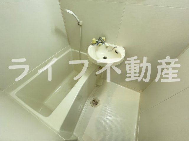 バス・シャワールーム　日々の暮らしに欠かせないお風呂です
