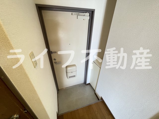 玄関　落ち着いた玄関です