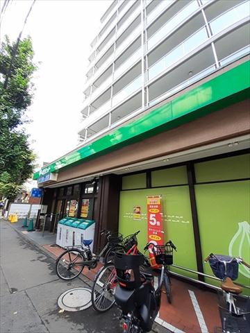スーパー　サミットストア深沢不動前店（スーパー）まで811m
