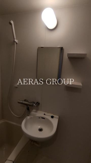 洗面設備　別部屋同タイプ
