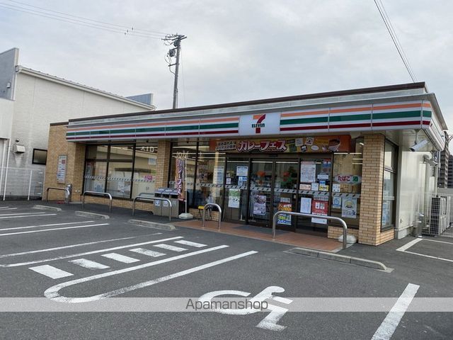 コンビニ　セブンイレブン稲沢小池店（コンビニ）まで572m
